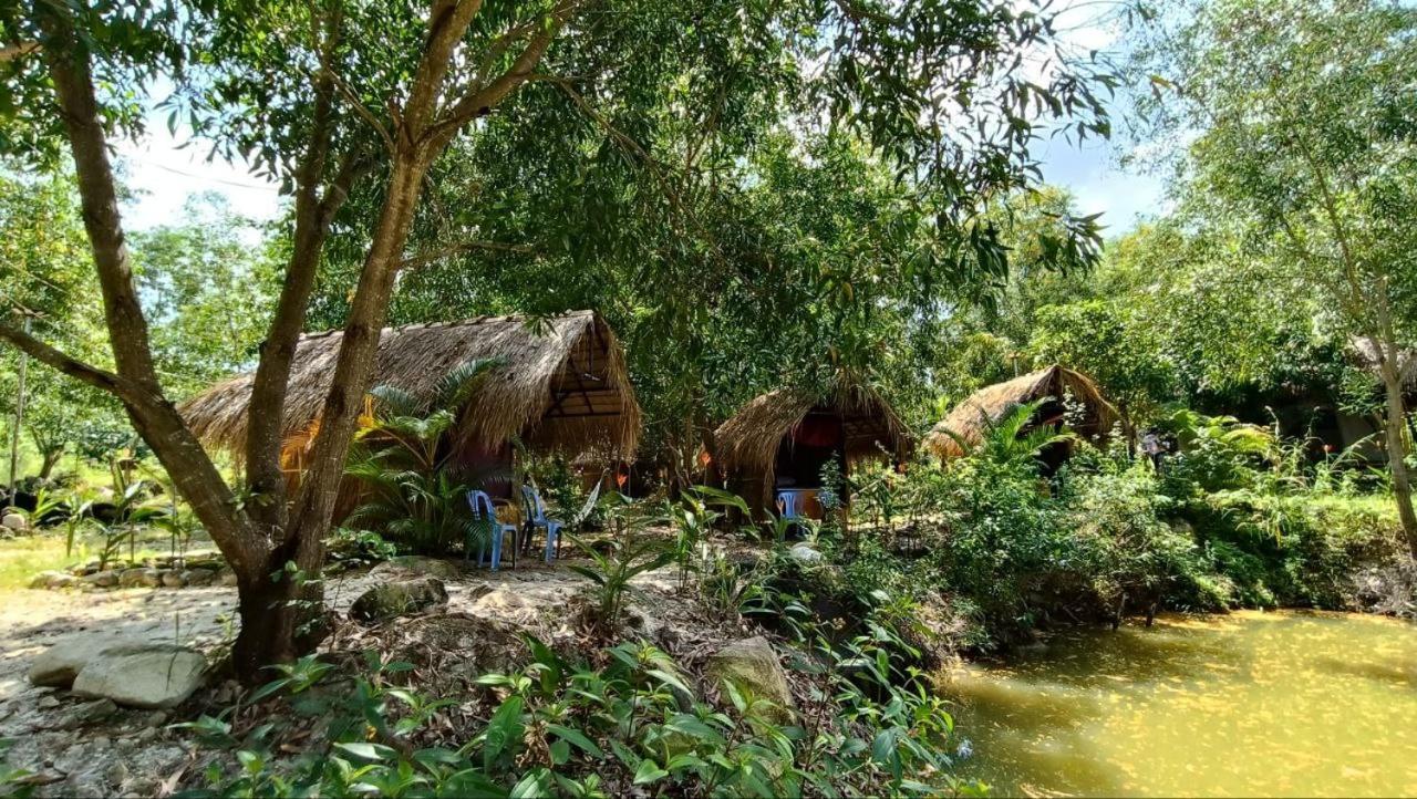 Kampot Camping - Eco Retreat ภายนอก รูปภาพ